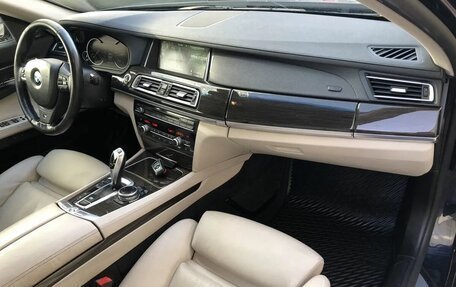 BMW 7 серия, 2014 год, 1 999 000 рублей, 12 фотография