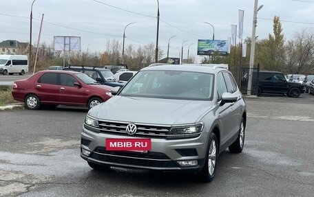 Volkswagen Tiguan II, 2017 год, 2 600 000 рублей, 25 фотография