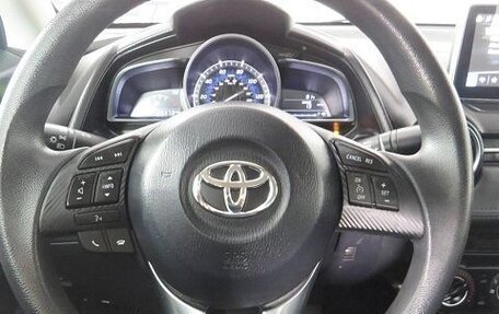 Toyota Yaris, 2017 год, 2 453 116 рублей, 21 фотография