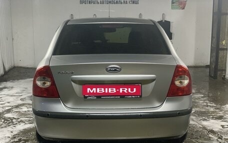 Ford Focus II рестайлинг, 2005 год, 540 000 рублей, 1 фотография