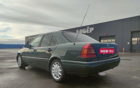 Mercedes-Benz C-Класс, 1994 год, 590 000 рублей, 3 фотография