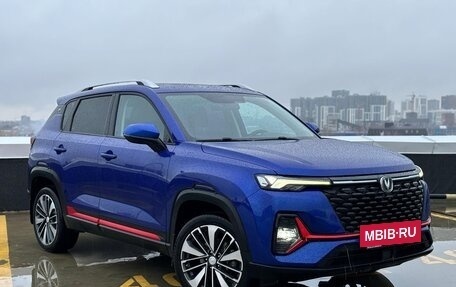 Changan CS35PLUS, 2022 год, 1 840 000 рублей, 2 фотография