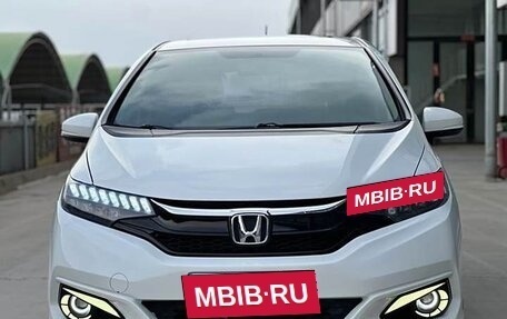 Honda Jazz III рестайлинг, 2020 год, 1 550 000 рублей, 2 фотография