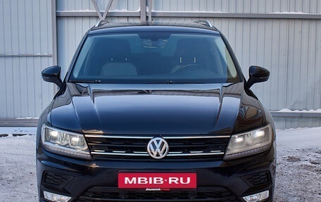 Volkswagen Tiguan II, 2017 год, 2 490 000 рублей, 2 фотография