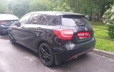 Mercedes-Benz A-Класс, 2013 год, 1 100 000 рублей, 4 фотография