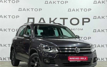 Volkswagen Tiguan I, 2015 год, 1 795 000 рублей, 3 фотография