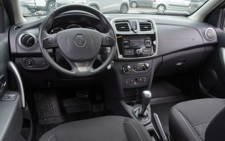 Renault Sandero II рестайлинг, 2015 год, 1 049 000 рублей, 6 фотография