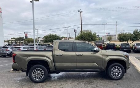 Toyota Tacoma, 2024 год, 10 800 000 рублей, 3 фотография