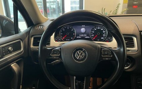 Volkswagen Touareg III, 2015 год, 3 395 000 рублей, 26 фотография