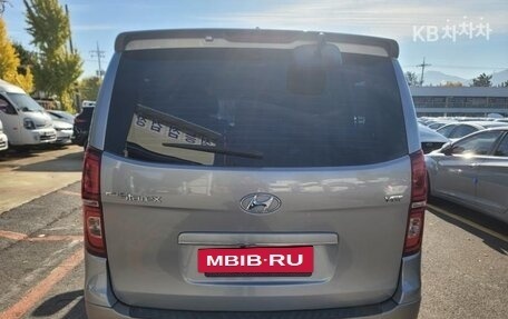 Hyundai Grand Starex Grand Starex I рестайлинг 2, 2020 год, 3 578 654 рублей, 3 фотография