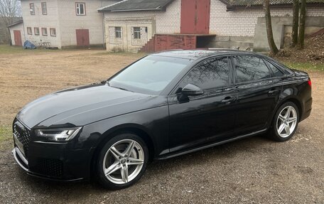 Audi A4, 2017 год, 2 350 000 рублей, 7 фотография