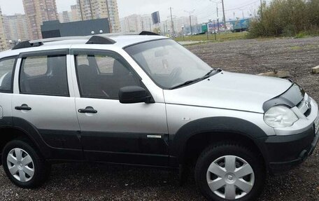 Chevrolet Niva I рестайлинг, 2013 год, 530 000 рублей, 4 фотография