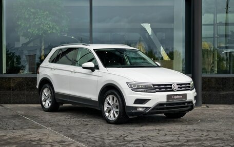 Volkswagen Tiguan II, 2018 год, 2 899 000 рублей, 4 фотография