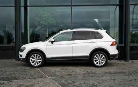 Volkswagen Tiguan II, 2018 год, 2 899 000 рублей, 8 фотография