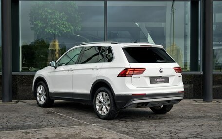 Volkswagen Tiguan II, 2018 год, 2 899 000 рублей, 5 фотография