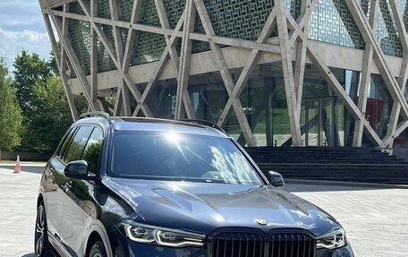 BMW X7, 2020 год, 10 500 000 рублей, 2 фотография