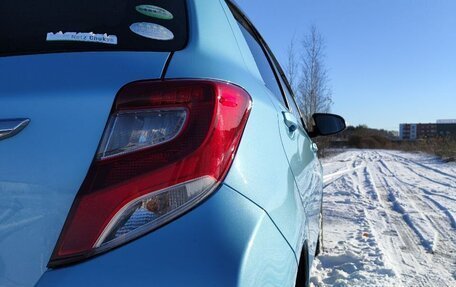 Toyota Vitz, 2015 год, 900 000 рублей, 4 фотография