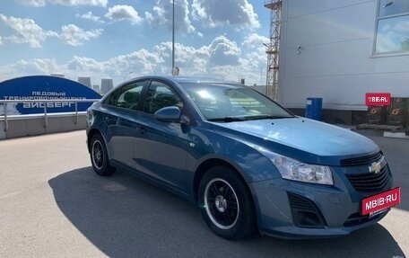 Chevrolet Cruze II, 2013 год, 875 000 рублей, 4 фотография