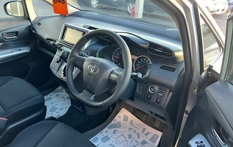 Toyota Wish II, 2009 год, 1 499 999 рублей, 10 фотография