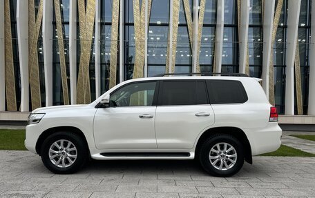 Toyota Land Cruiser 200, 2018 год, 7 600 000 рублей, 9 фотография