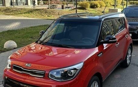 KIA Soul II рестайлинг, 2017 год, 1 590 000 рублей, 3 фотография