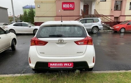 Toyota Auris II, 2014 год, 1 650 000 рублей, 2 фотография