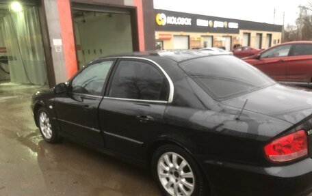 Hyundai Sonata IV рестайлинг, 2006 год, 700 000 рублей, 4 фотография