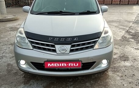 Nissan Tiida, 2010 год, 798 000 рублей, 1 фотография