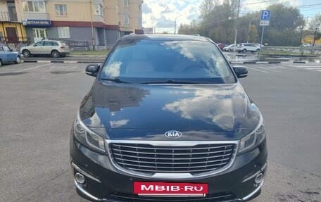 KIA Carnival III, 2017 год, 2 420 000 рублей, 10 фотография