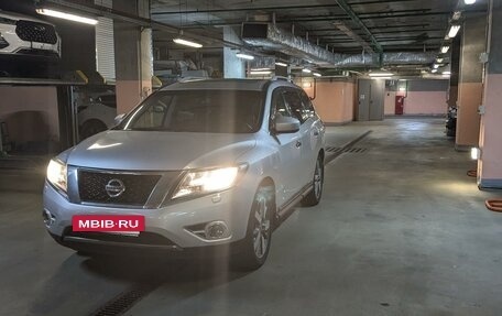 Nissan Pathfinder, 2014 год, 1 960 000 рублей, 7 фотография