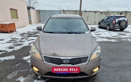 KIA cee'd I рестайлинг, 2010 год, 650 000 рублей, 5 фотография