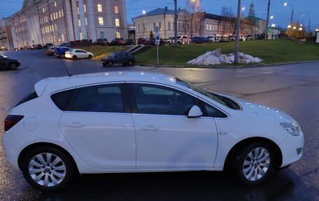 Opel Astra J, 2011 год, 830 000 рублей, 6 фотография