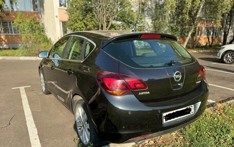 Opel Astra J, 2011 год, 770 000 рублей, 3 фотография