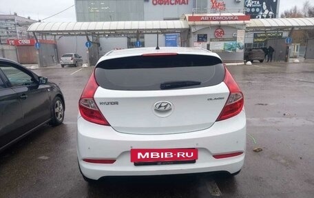 Hyundai Solaris II рестайлинг, 2015 год, 1 250 000 рублей, 6 фотография