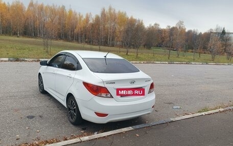 Hyundai Solaris II рестайлинг, 2012 год, 730 000 рублей, 5 фотография