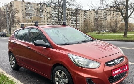 Hyundai Solaris II рестайлинг, 2013 год, 1 180 000 рублей, 2 фотография