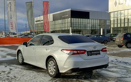 Toyota Camry, 2021 год, 3 933 000 рублей, 7 фотография