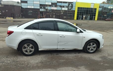 Chevrolet Cruze II, 2011 год, 550 000 рублей, 5 фотография