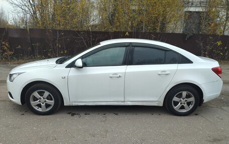 Chevrolet Cruze II, 2011 год, 550 000 рублей, 2 фотография