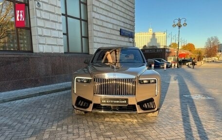 Rolls-Royce Cullinan, 2024 год, 99 000 000 рублей, 2 фотография