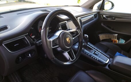 Porsche Macan I рестайлинг, 2015 год, 2 850 000 рублей, 2 фотография