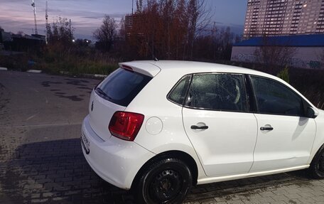 Volkswagen Polo VI (EU Market), 2010 год, 700 000 рублей, 3 фотография