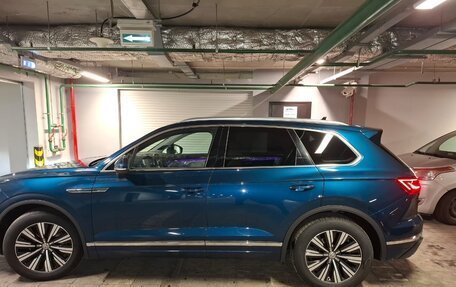 Volkswagen Touareg III, 2019 год, 5 500 000 рублей, 3 фотография