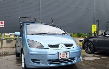 Mitsubishi Colt VI рестайлинг, 2004 год, 500 000 рублей, 5 фотография