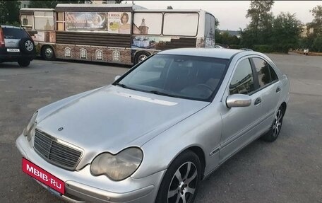 Mercedes-Benz C-Класс, 2001 год, 450 000 рублей, 5 фотография