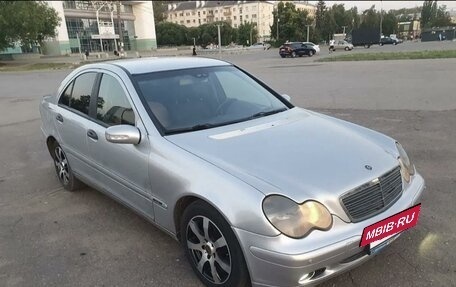 Mercedes-Benz C-Класс, 2001 год, 450 000 рублей, 3 фотография