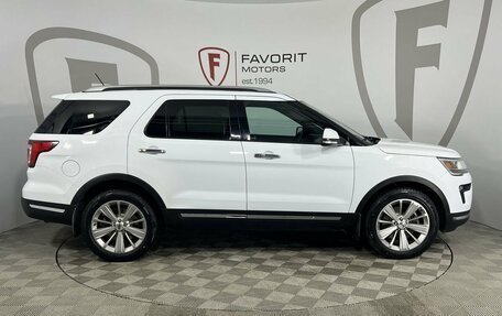 Ford Explorer VI, 2018 год, 3 210 000 рублей, 4 фотография