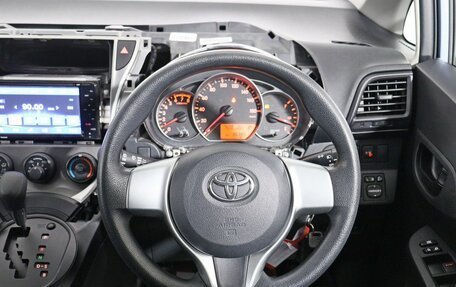 Toyota Ractis II, 2011 год, 1 120 000 рублей, 13 фотография