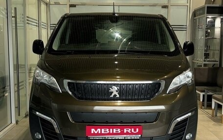 Peugeot Traveller I, 2020 год, 3 295 000 рублей, 2 фотография