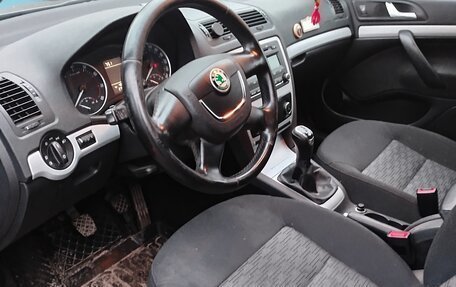 Skoda Octavia, 2011 год, 750 000 рублей, 8 фотография